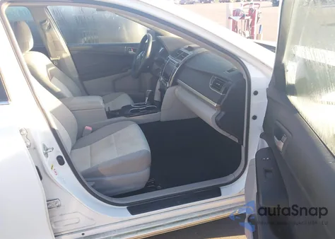 2012 Toyota Camry Le z USA, uszkodzony, nr VIN 4T1BF1FK4CU159909